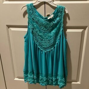 Entro lace bib sleeveless babydoll top in Turquoise.